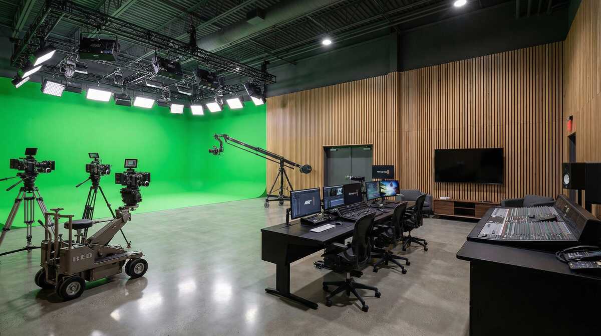 蜜桃视频影视制作工作室